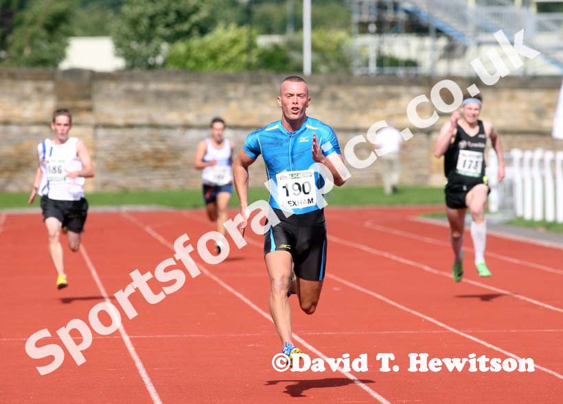 Richard Kilty (Gateshead) winning the 200 metres Open during the Hexham Decathlon and Heptathlon. Photo: David T. Hewitson/Sports for All Pics